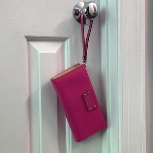 NWOT Kate Spade Bright Pink Wristlet